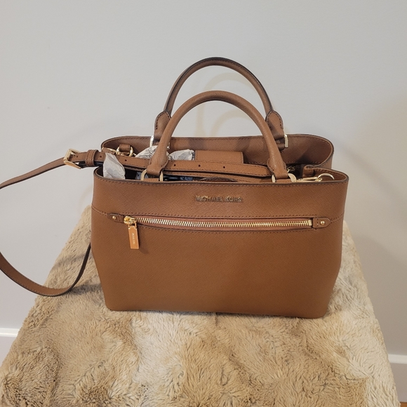 Michael Kors Handbags - Michael Kors  AUTHENTIC